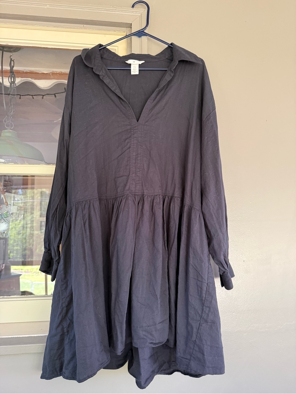H&M Black Long-Sleeve Smock Dress with V-Neck Collar